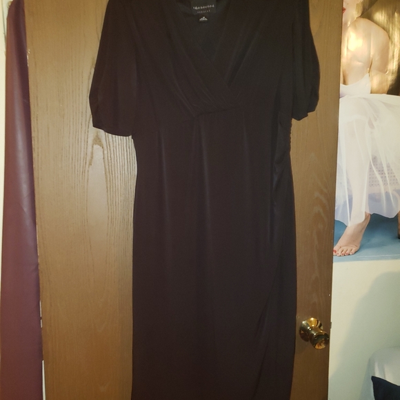 One piece - Picture 2 of 3